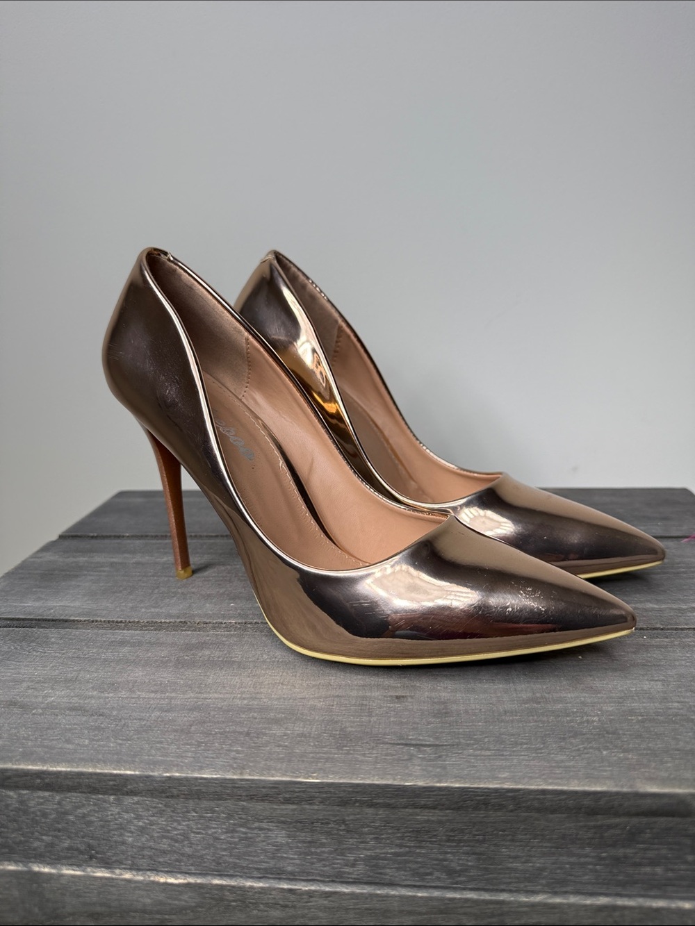 Women's Metallic Bronze Pointed-Toe Stiletto Pumps